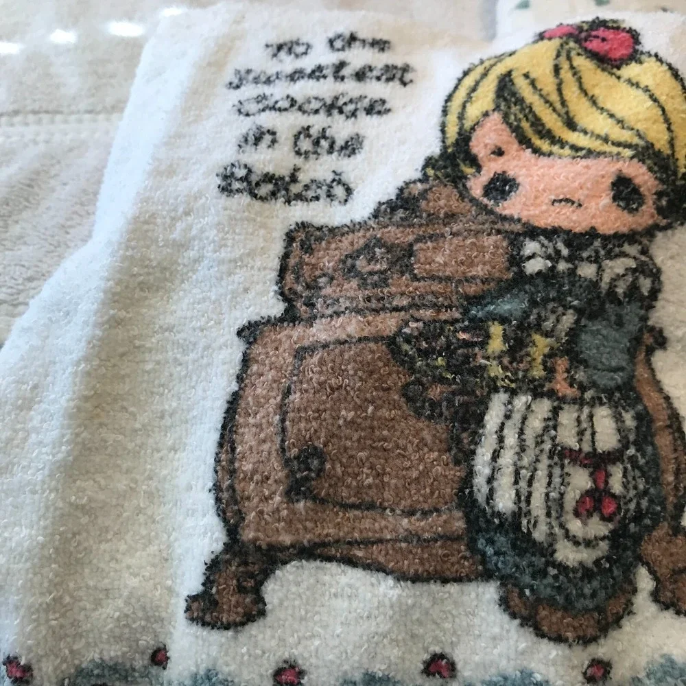 Prescious Moments Hand Towel - To the Sweetest Cookie in the Batch- 14 X 22